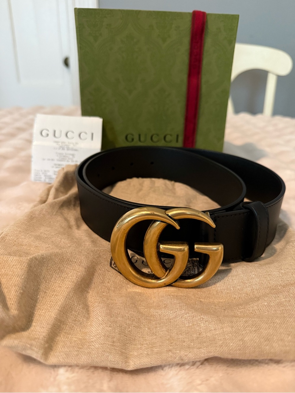 Gucci Black Leather Belt with Gold-Tone Hex Stud